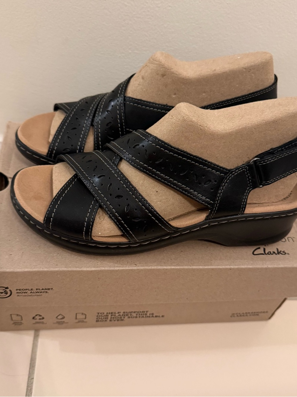 Clarks Women's Black Lexi Pearl Sandal